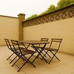2 Bed Apartment In Battersea