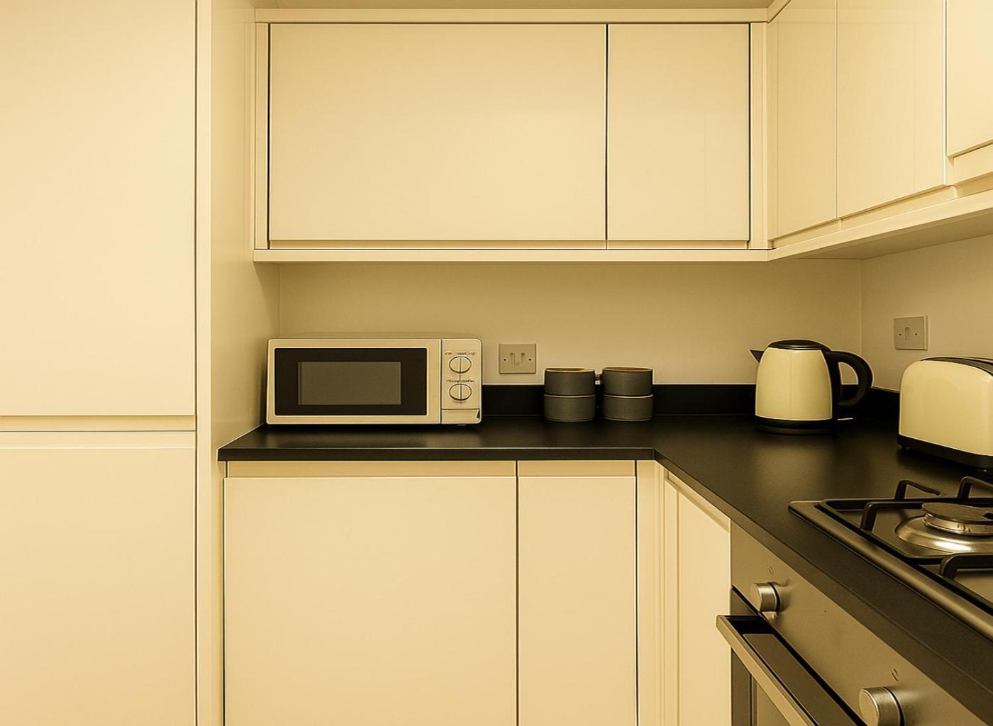 Apartment 2 Bed In Battersea London